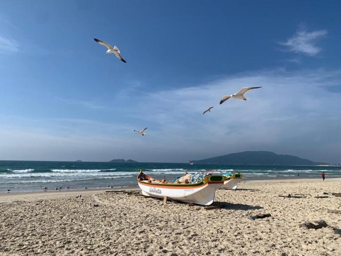 Apartamento Marisco pé na areia in Florianópolis