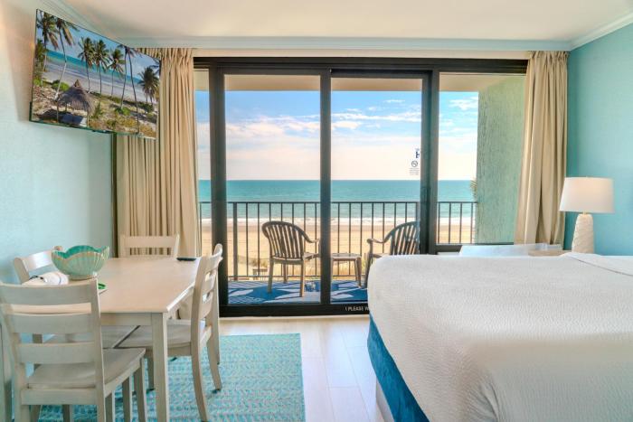 Direct Oceanfront 1 Bedroom Suite! Schooner At Compass Cove 335- Sleeps 4!