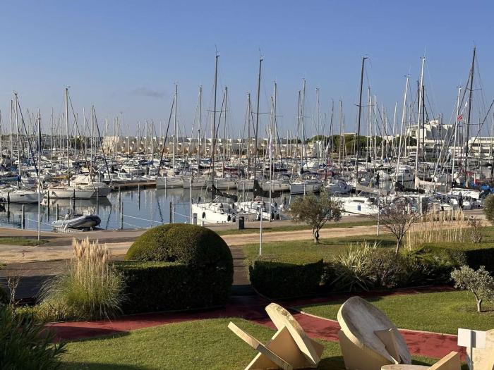 Studio 4 couchages avec piscine et parking à Port Camargue - FR-1-731-88