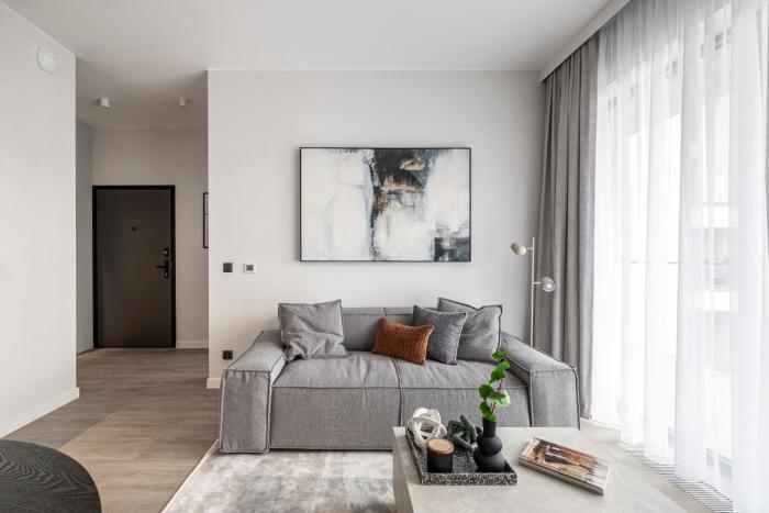 CHRONOS APARTAMENTY with Parking and Air Conditioning in Warsaw Wola by Renters Prestige