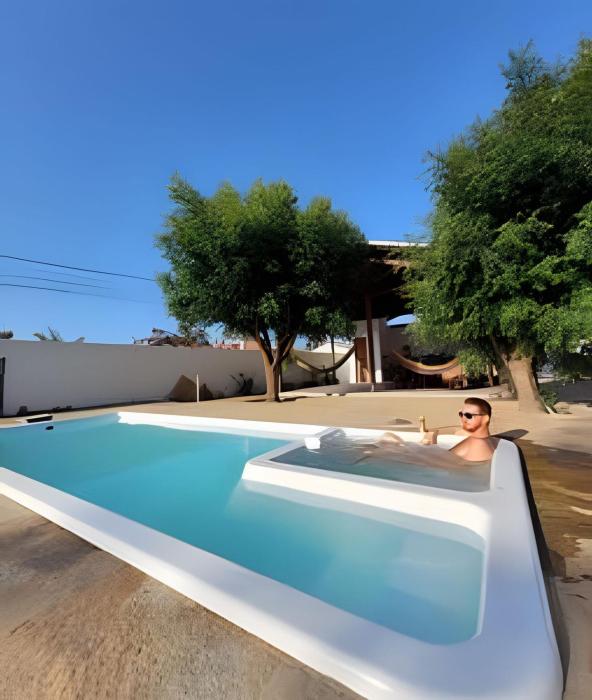 Casa na praça de BG - 200 metros da praia