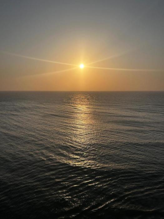 HERMOSO APARTAMENTO VISTA AL MAR PALMETTO SUNSET-El Laguito