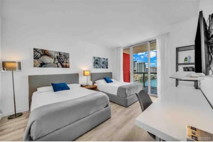 Studio Beach Apmt 2 Full Q Beds, Amazing View