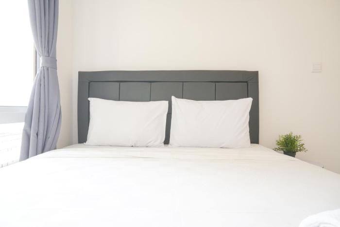 New Furnished and Spacious 2BR Tokyo Riverside PIK 2 Apartment By Travelio