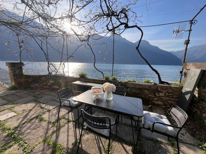 The little house on the shores of Lake Como in Nesso