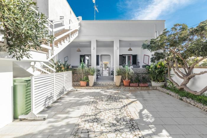 Villa Serenedad by BarbarHouse