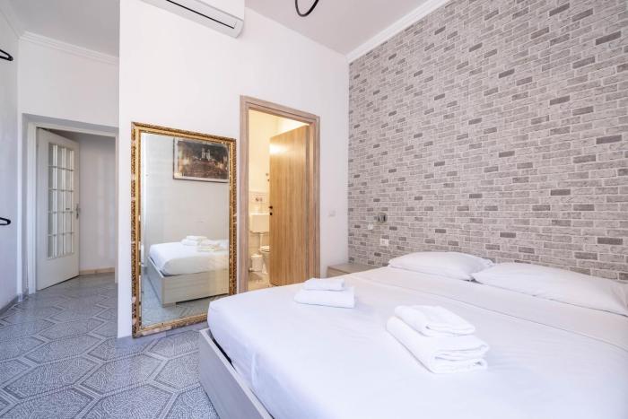 VG PANTHEON 5 STELLE Montecitorio Room