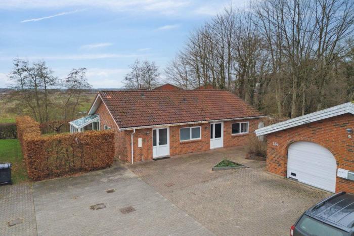 Townhouse With Nature As Neighbor