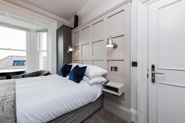 Superb Marina Hideaway