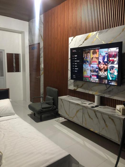 Charming City Rooms