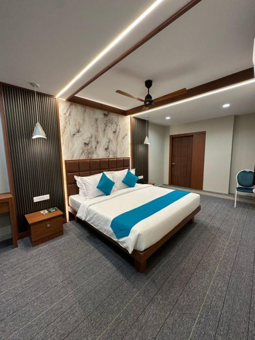 Nexstay Bloomax Residency