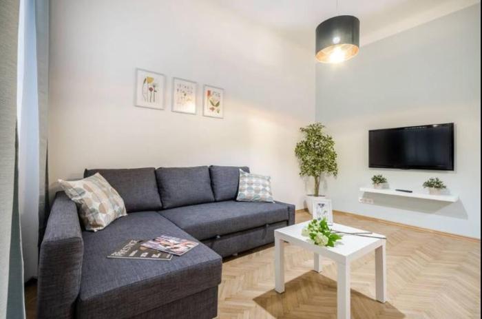 Dessy Downtown Apartment