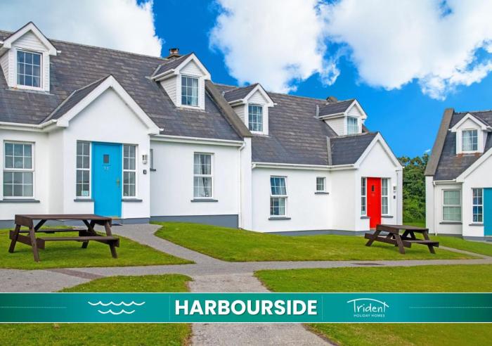 Dingle Harbour Cottages 3 Bed Sleeps 7 by Trident Holiday Homes