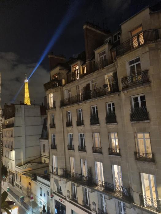 Chambre privée - Vue Tour Eiffel