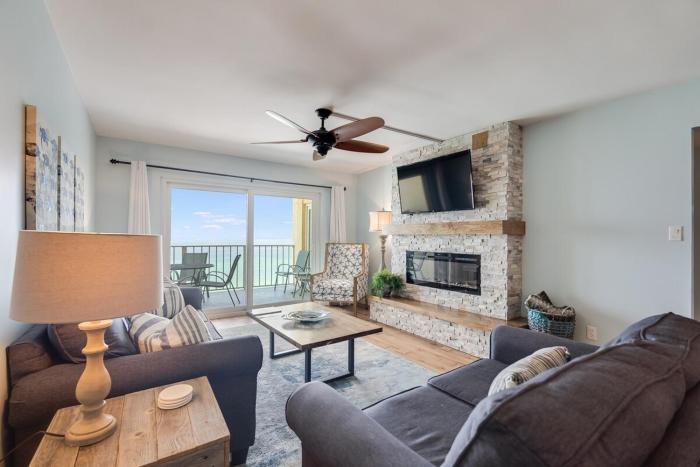 Regency Towers 1018 Beachfront unit