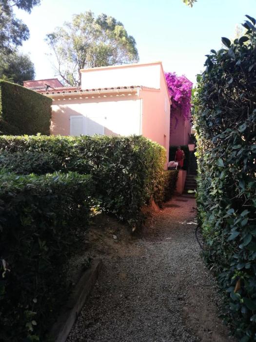 Résidence Rouveau - Jolie petite maison au calme avec vue sur le jardin du domaine de la Coudoulière MAE-8691