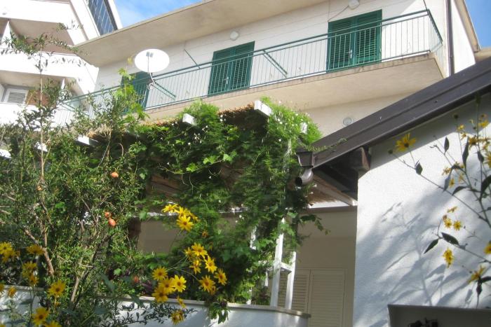 Apartments with parking space Podgora, Makarska - 22389