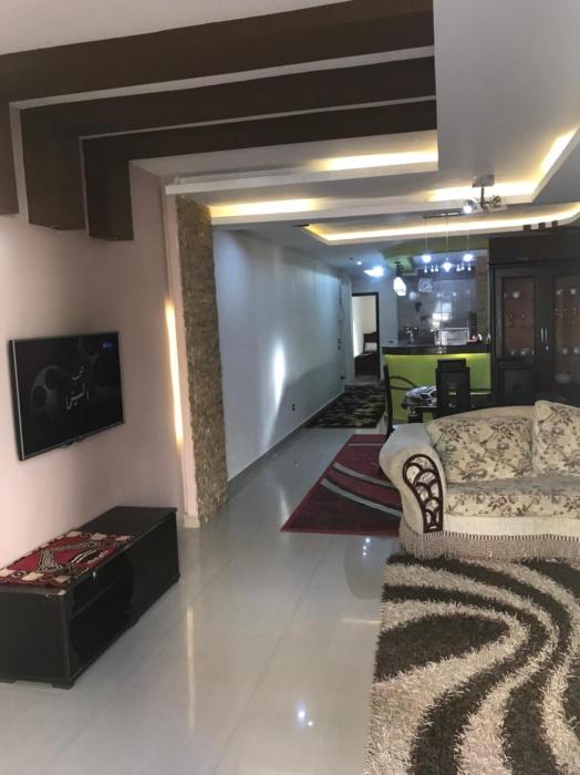 شقه بالكامل مفروش 3غرفه للايجار بحدائق الاهرام بجوار المتحف والاهرامات