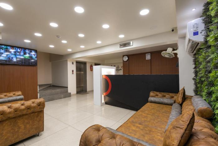 Collection O Simran Raghuveer Para