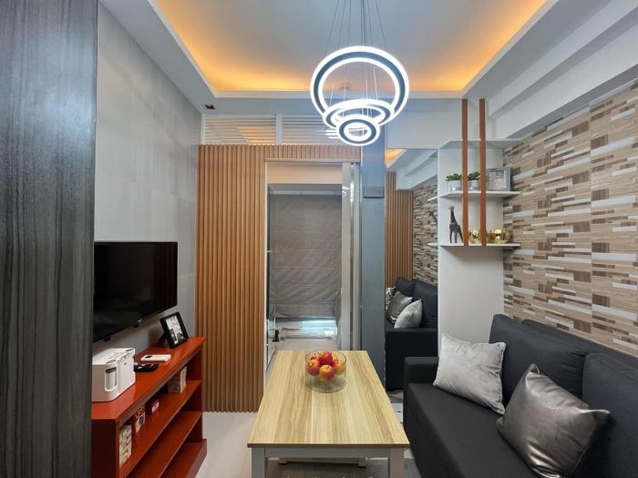 Staycation Near SM North Edsa l with 100 MBPS WiFi