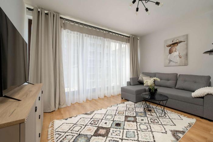 Stylowy Apartament z Klimatyzacją i Parkingiem Wrocław by Noclegi Renters