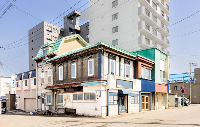 Ura Otaru Montparnasse Inn