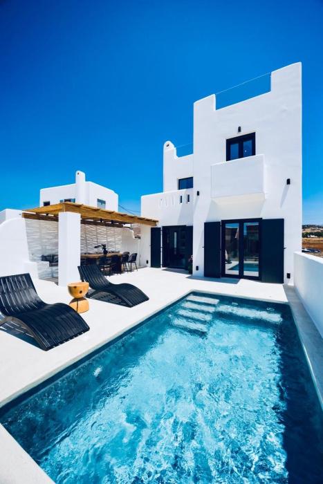 VotsaLo sea view house