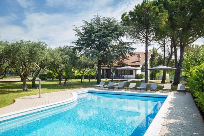 Villa Delle Coste With Pool