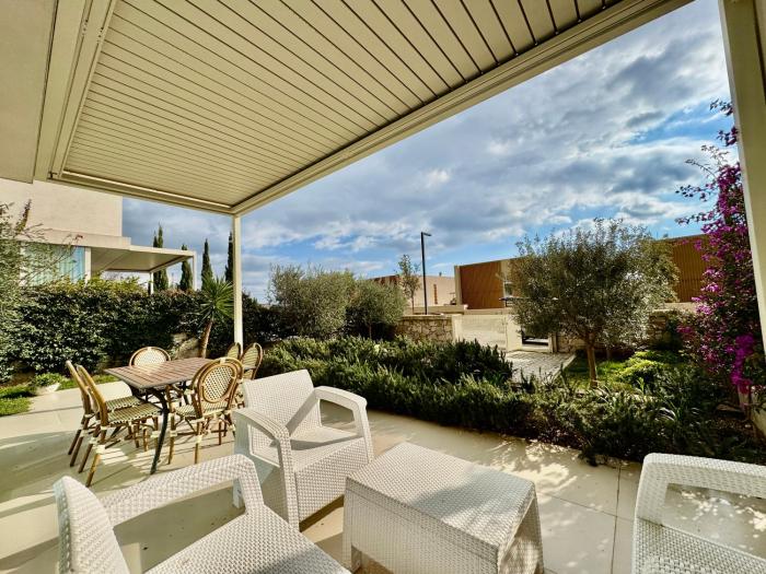 The Olive Retreat Villa, Green Coast