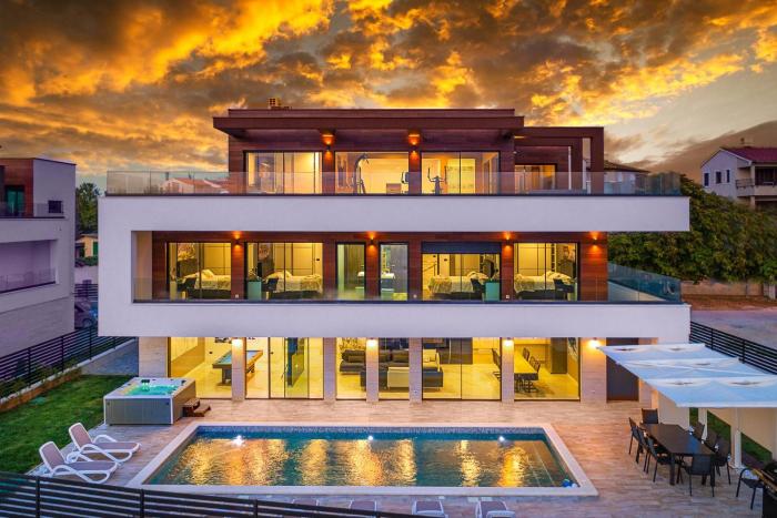 Villa ReMi mit 2 Whirlpools und Meerblick