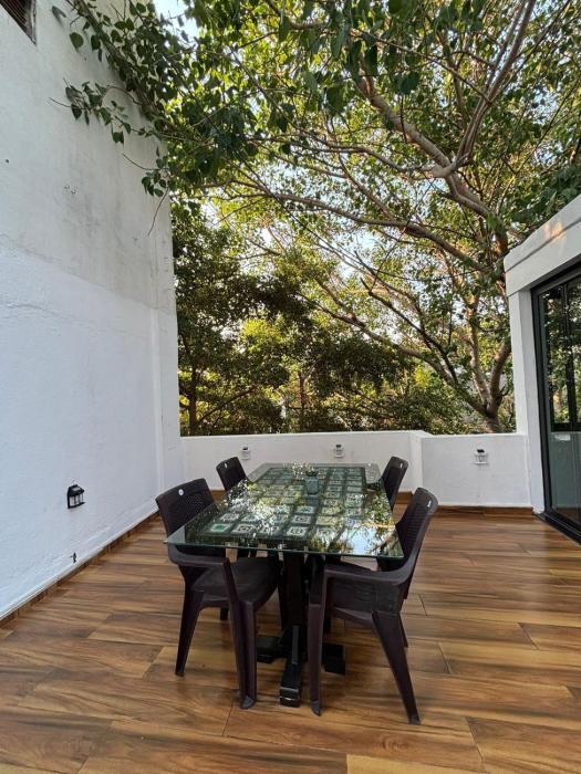 Forest Theme 1 Bed Apartment with terrace
