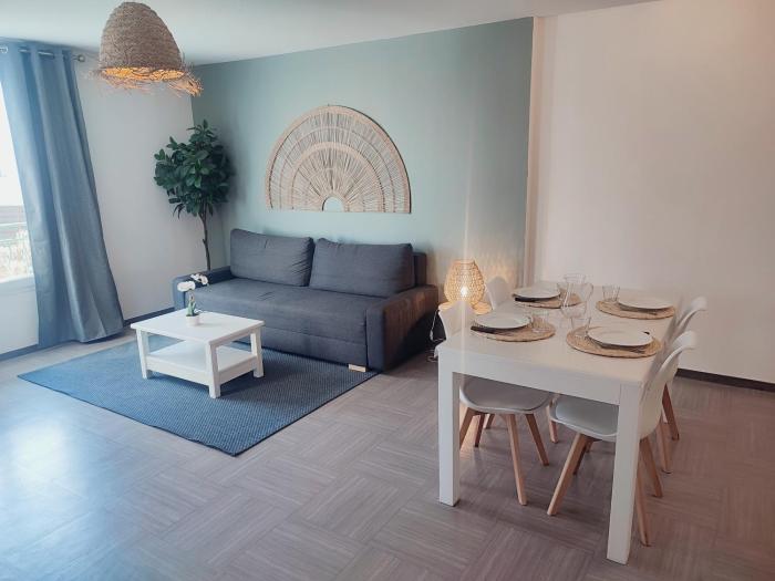 Le Familial - T3 piscine, climatisation & balcon