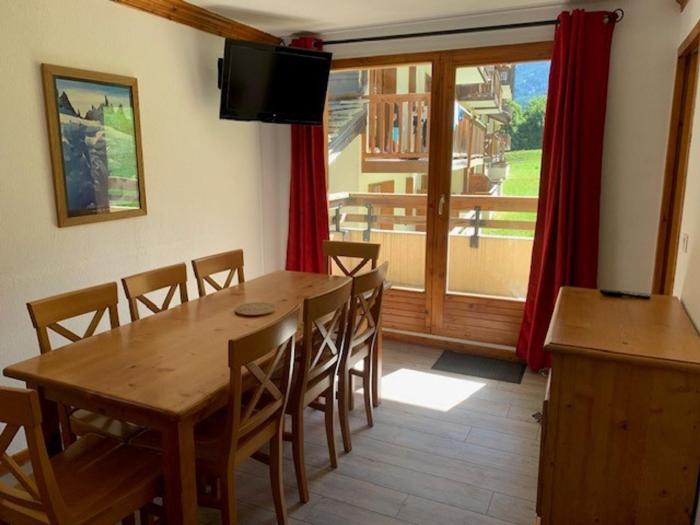 Appartement cosy pour 6 à Val Cenis, balcon et accès direct aux pistes, résidence avec piscine et sauna - FR-1-508-301