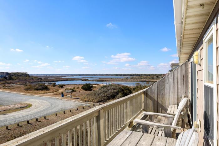 Ocean View-Steps to Beach-Sleeps 10-Prime Location