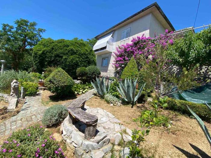 Apartment in Novi Vinodolski 30404