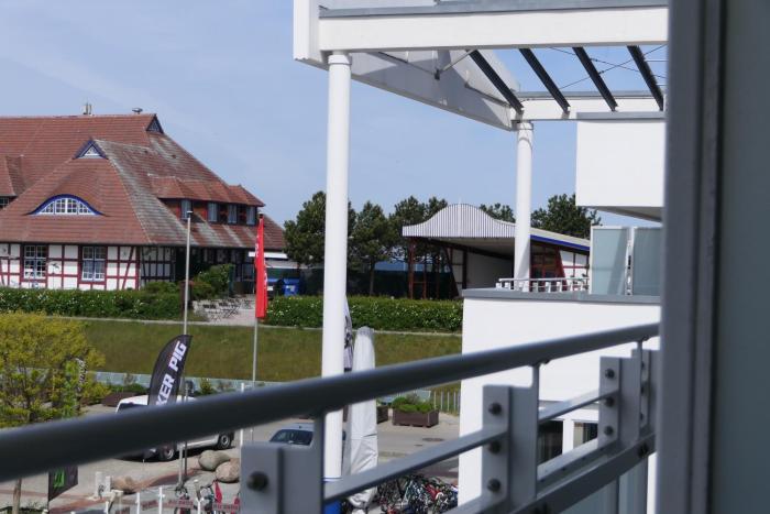 SUITE AN DER SEEBRÜCKE ZINGST mit seitlichem Meerblick