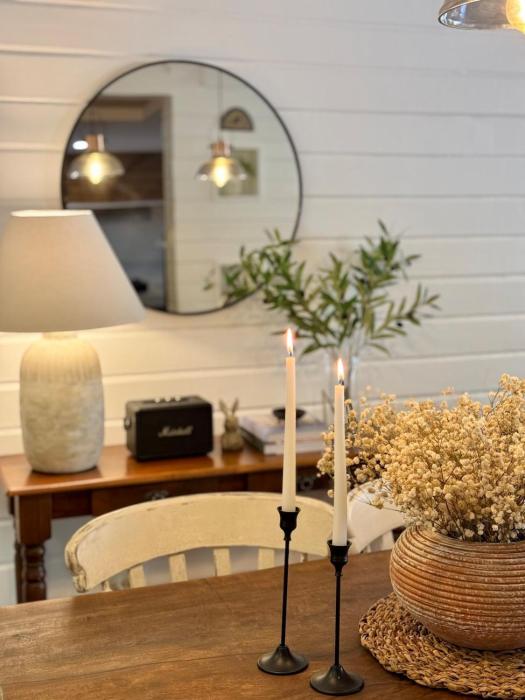 Olivescape- Charming & Cozy Wooden Cabin