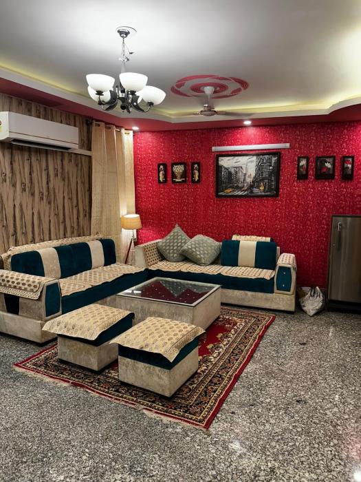 Spacious 2bhk flat with balcony