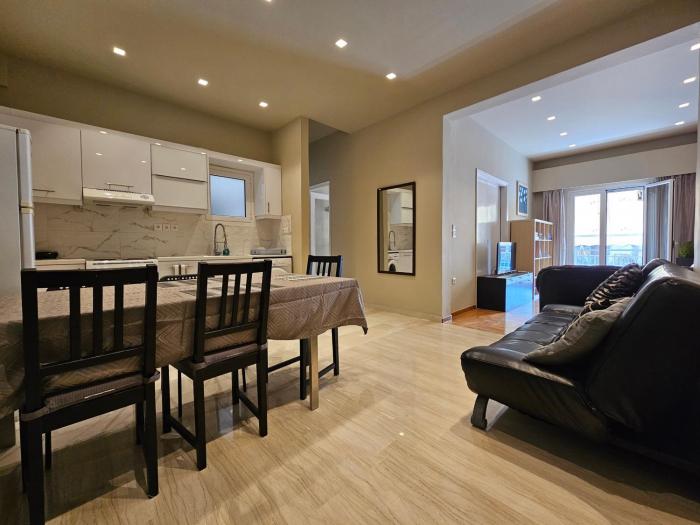 J&G Luxury Apartment - Athens Town