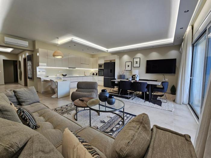 Elegant VIP Apartment - Athens Town