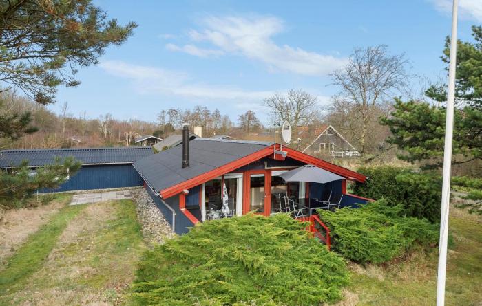 Three-Bedroom Holiday Home In Hemmet