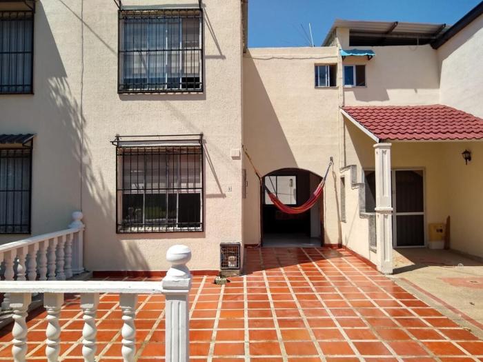 Hermosa casa en Ricaurte cundinamarca