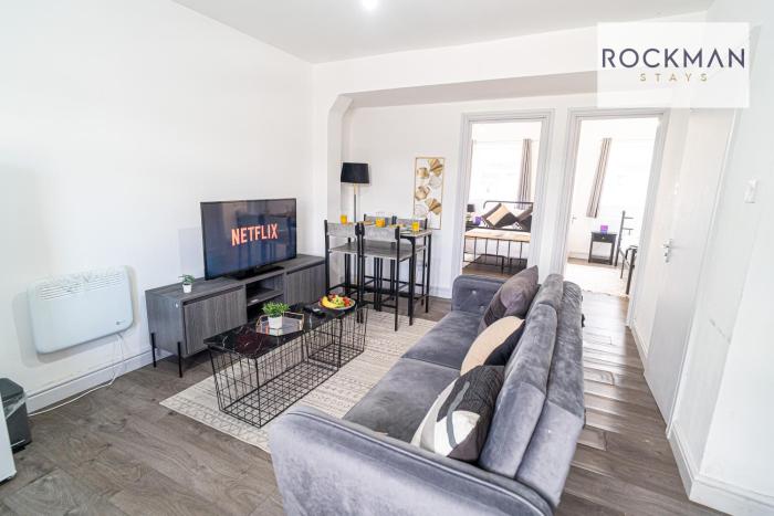 Twelve Cromwell House - Free Parking - 3 Bedrooms - Perfect for contractors