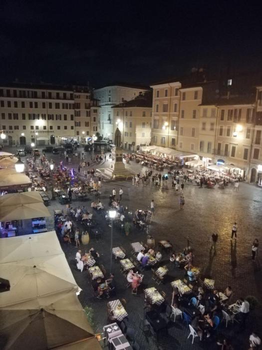 Campo de Fiori View Apartment