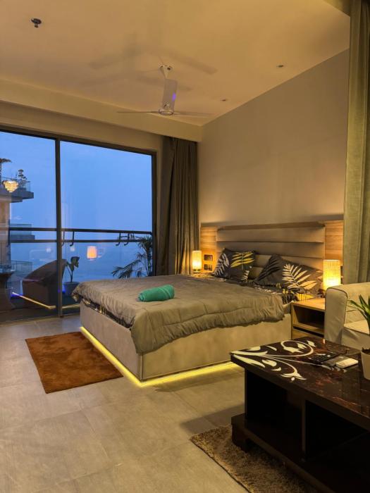 The Luxe Loft city or lake view