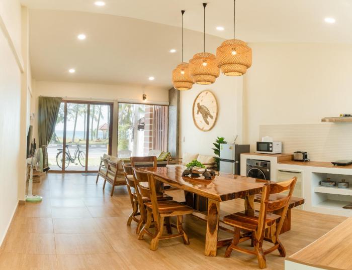 Turtle Tales-Tahnu,Thaimueang beach,Phang-Nga