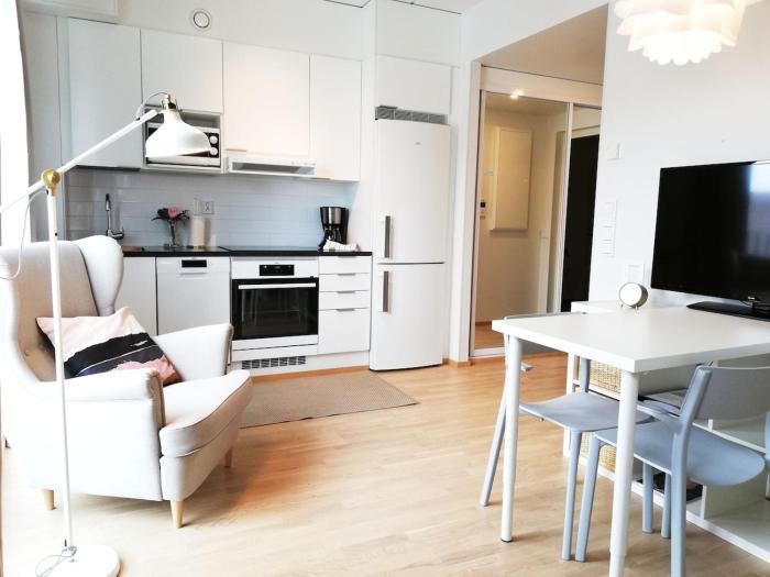 Kotimaailma - Modern studio in Vaasa citycenter, Kirjastokatu