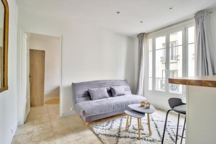 Nice Flat Jules Joffrin station and Clignancourt