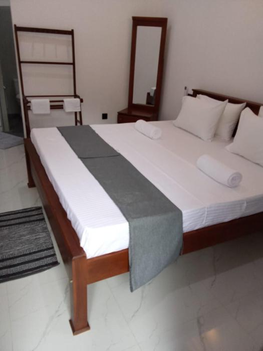 YathiS Surf Villa