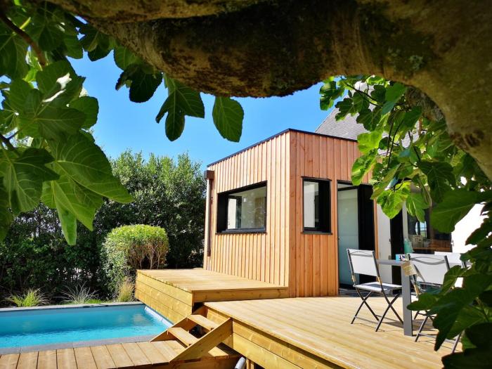 Proche des plages, piscine extérieure